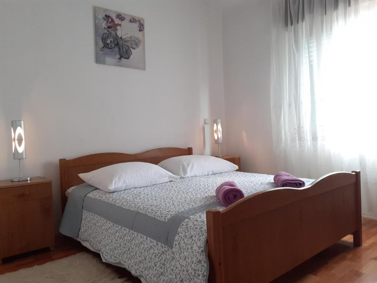 Apartments Maletic Kaštela Esterno foto