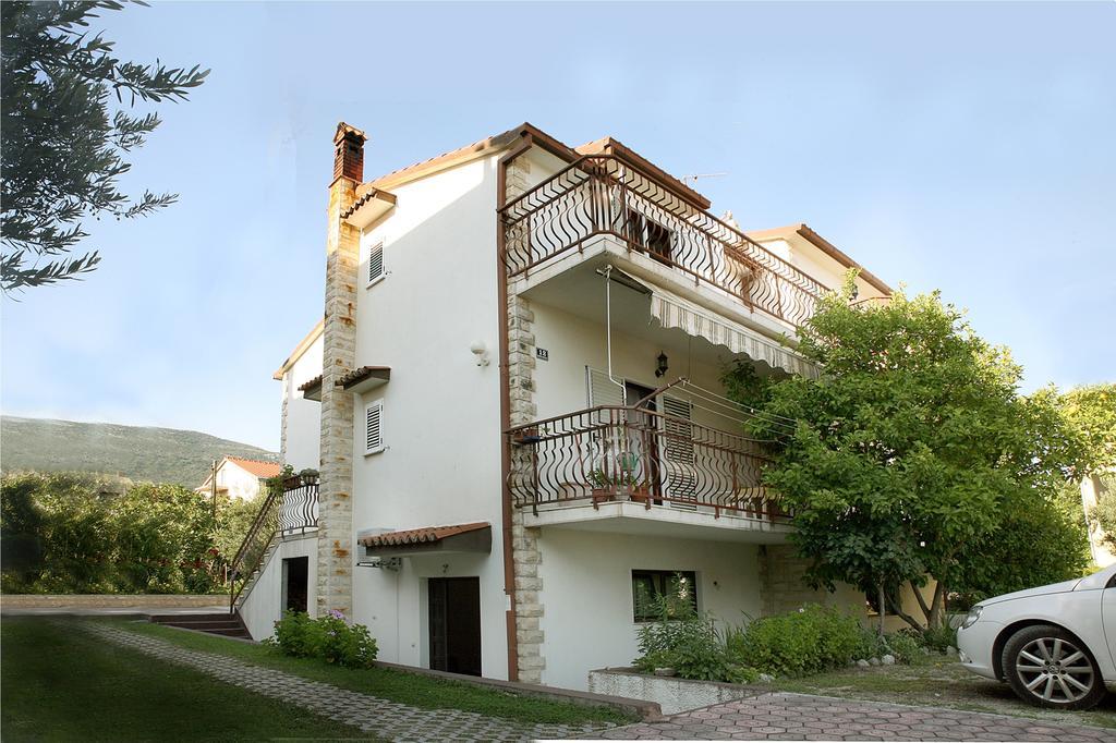Apartments Maletic Kaštela Esterno foto